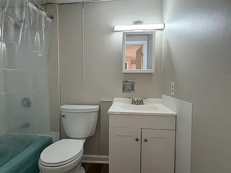 165 Main St #6 — Photo 7