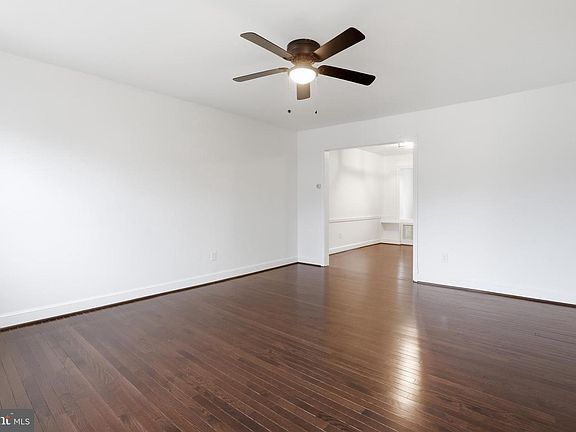 2nd image of 824 20th St NE