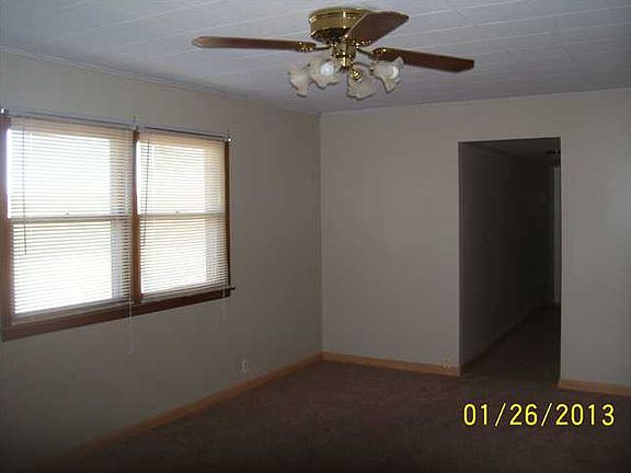 4th image of 1240 N Elm St