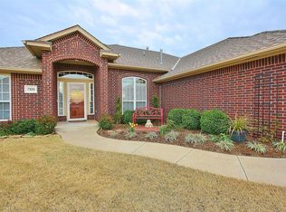 7100 Stinchcomb Dr, Oklahoma City, OK 73132