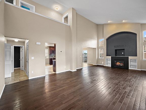 4th image of 7498 Straggler Cir