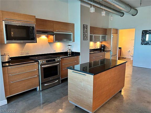 5th image of 200 Hoover Ave Unit 2007