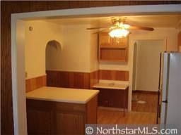 4th image of 1033 Winslow Ave