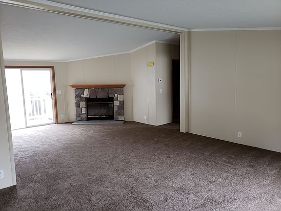 4th image of 5223 Rhine Dr