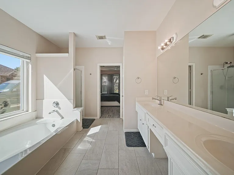 16322 Drystone Ln — Photo 13