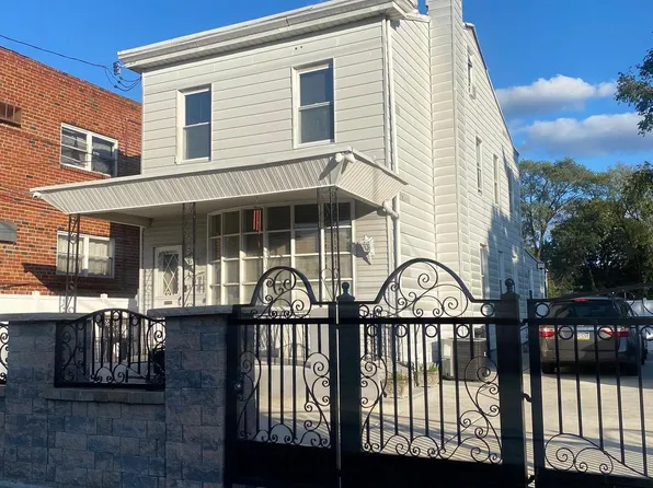 5717 Cottage St, Philadelphia, PA 19135