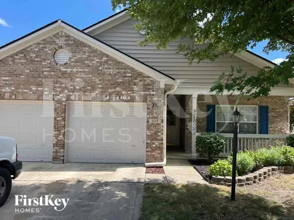1117 Sassafras Trl, Greenwood, IN 46143