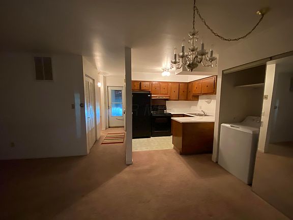 3rd image of 2336 Woodbrook Cir N APT C