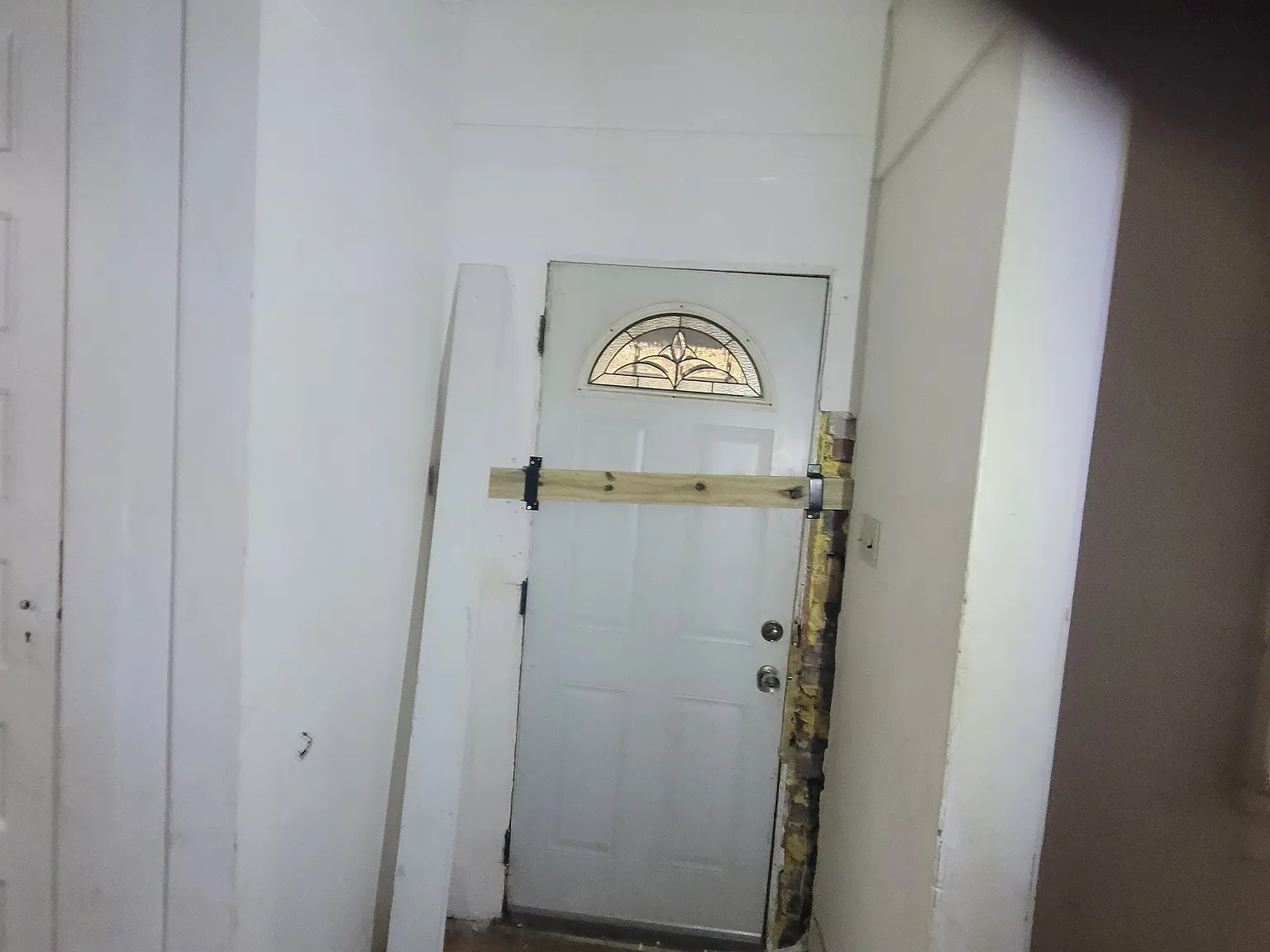 2 bed, 704 sqft, $799 — Photo 4