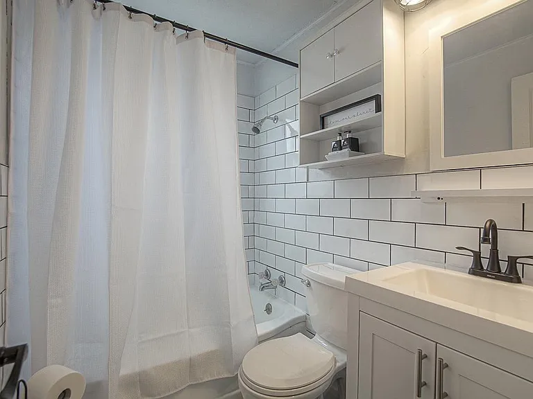 7604 Conser St — Photo 14