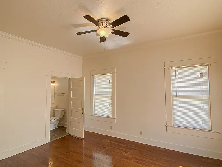 439 Iris St — Photo 10