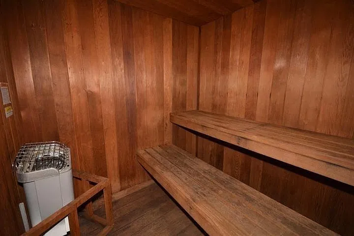2 bed, 1228 sqft, $2,700 — Photo 4