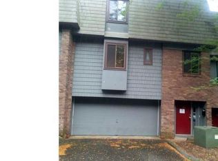 83 Trolley Crossing Ln #83, Middletown, CT 06457