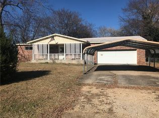 415 W 4th St, Konawa, OK 74849