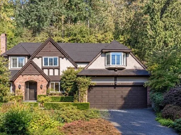 4707 Meadfeild Rd, West Vancouver, BC V7W 2X3