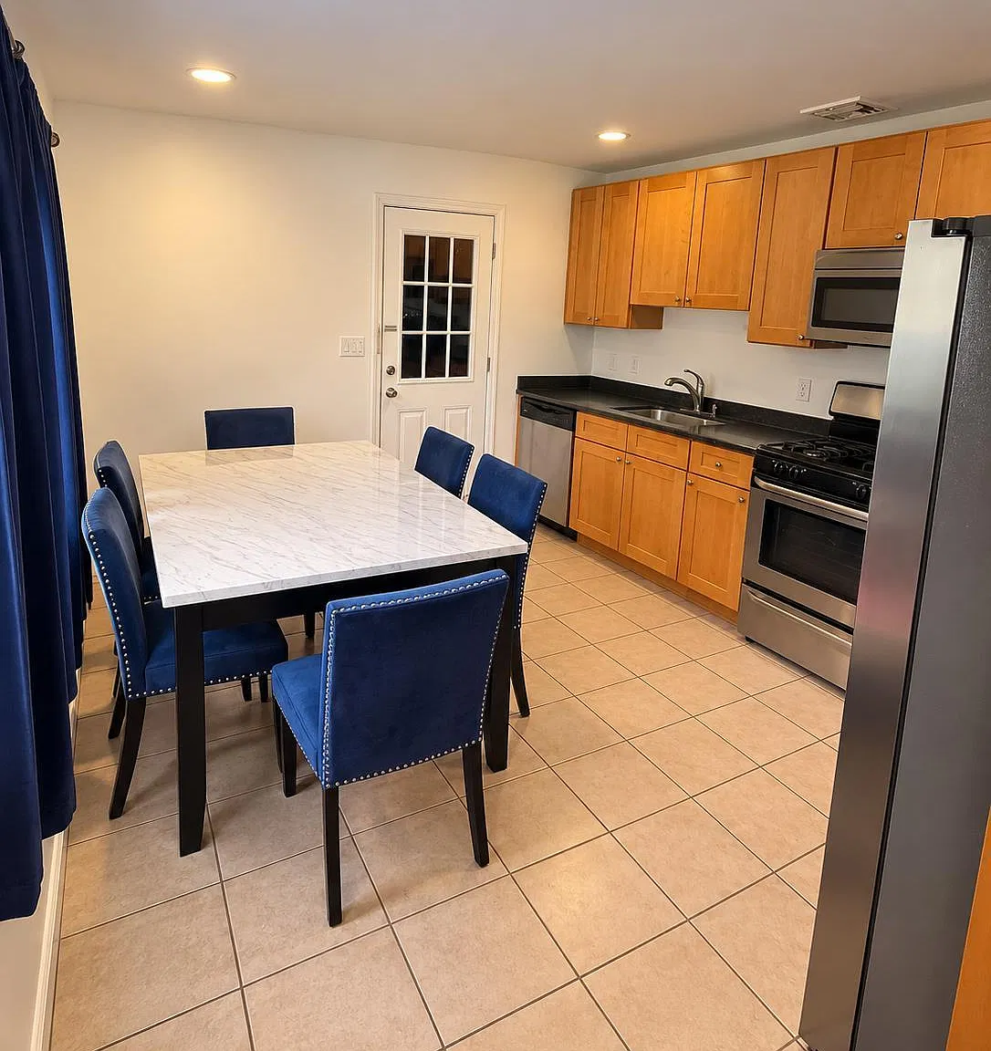 3 bed, 1.0 bath, $2,650 — Photo 4