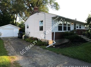 16 Franke Ave, Cary, IL 60013
