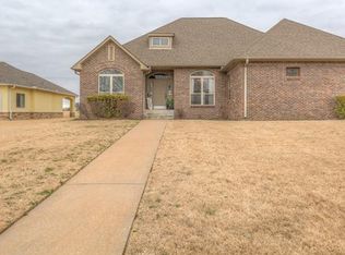 3200 Club St, Claremore, OK 74019