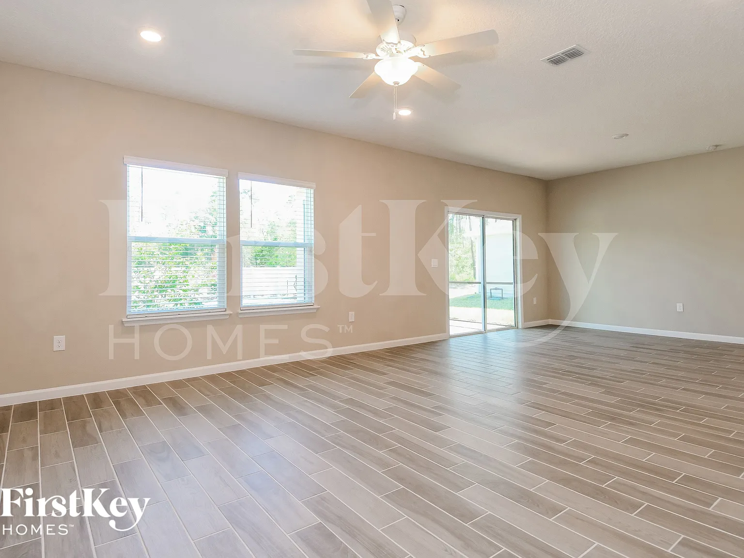 3 bed, 2.0 bath, 1544 sqft, $2,080 — Photo 4