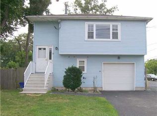 7 Gordon Ave, Old Bridge, NJ 08857