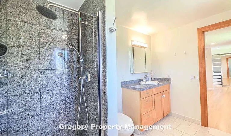 11204 NE 58th Pl — Photo 31
