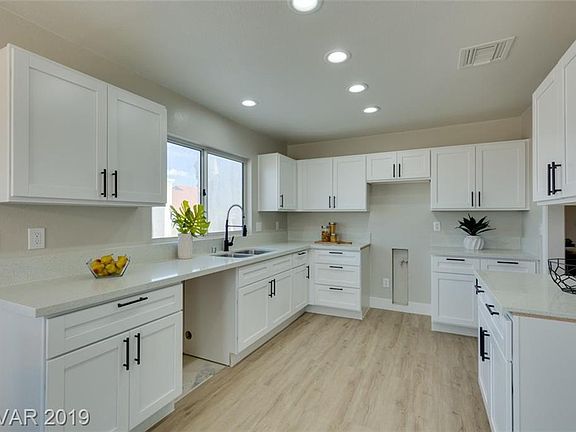 2nd image of 3104 Goodhope Ct