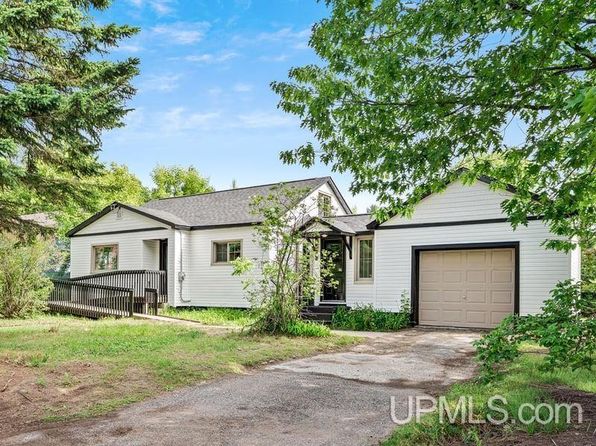 105 W Wright Pl
