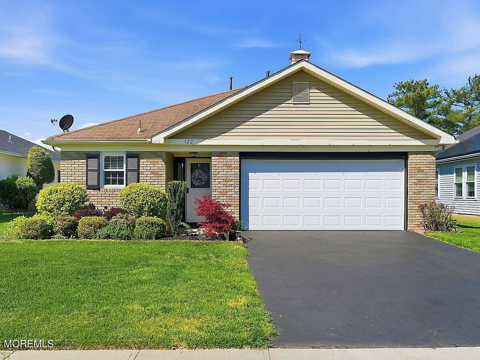 1st image of 122 Mansfield Drive