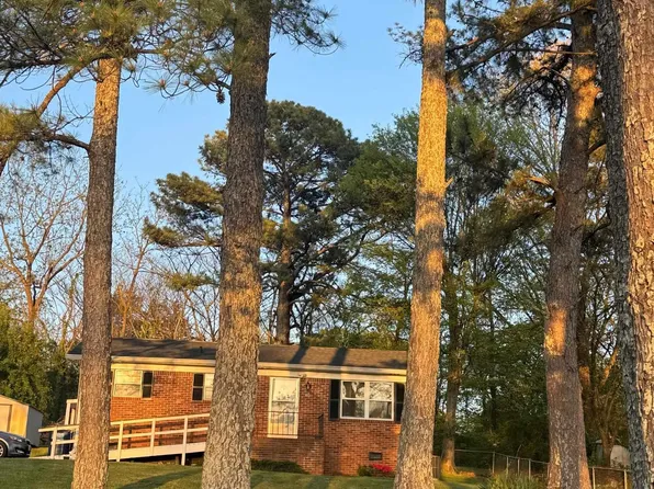 145 Harris Rd NW, Huntsville, AL 35806