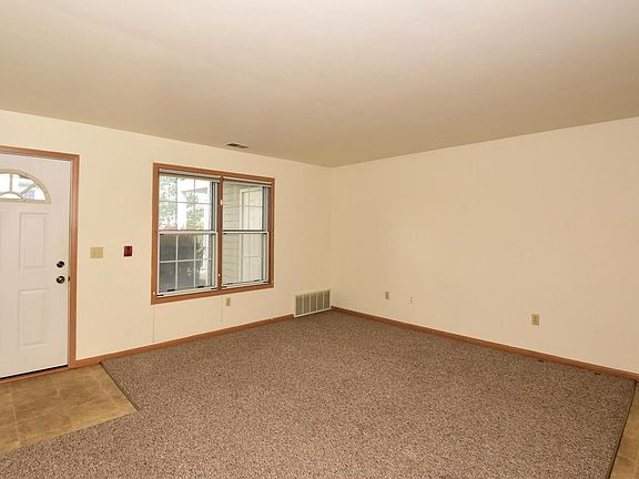 4th image of 1208 N Sunnyslope DRIVE #104