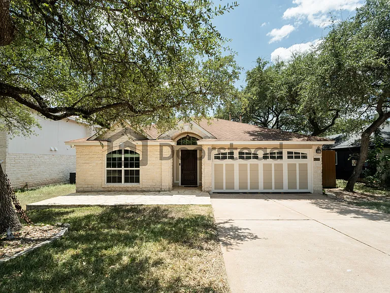 6201 Abilene Trl — Photo 1