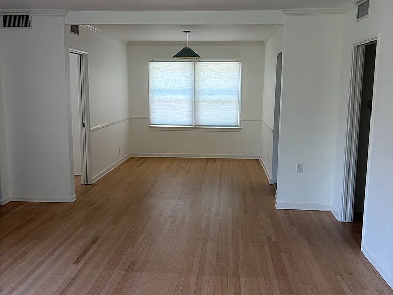 1221 S Curson Ave — Photo 29