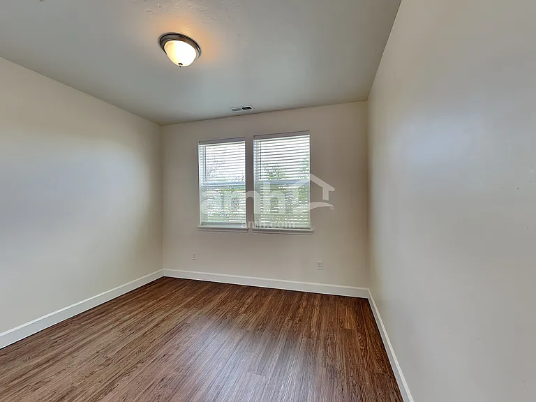 1519 S Horton St — Photo 17