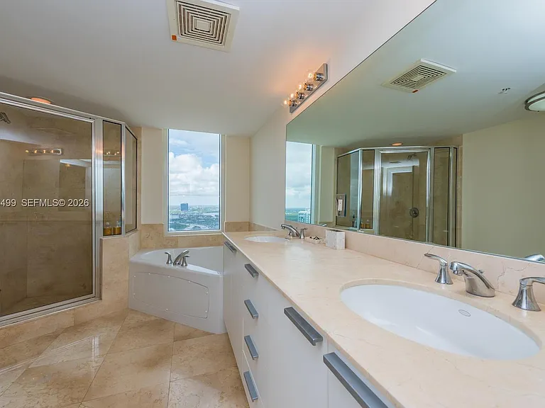 16699 Collins Ave #3508 — Photo 4