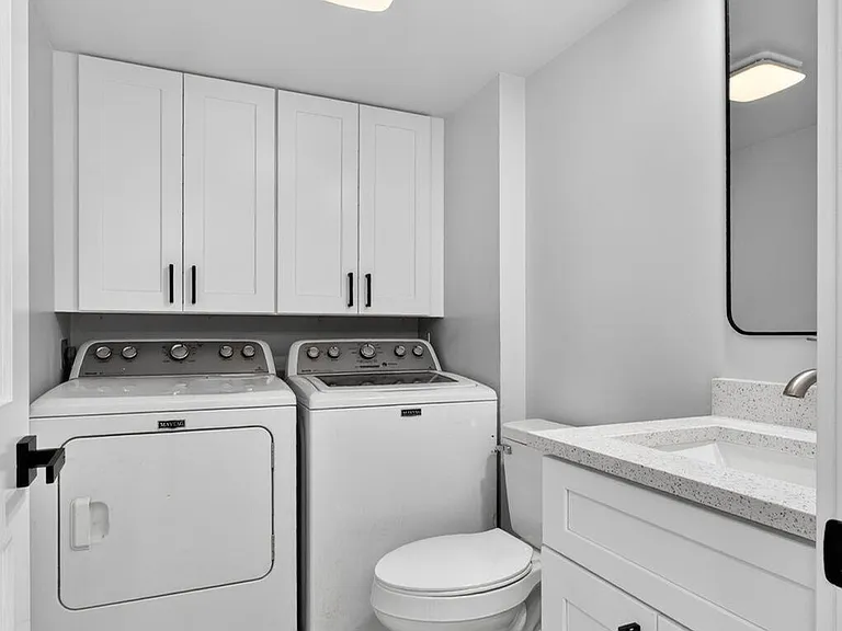 183 Charter Way — Photo 16