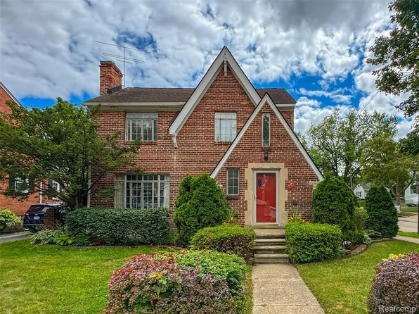 (undisclosed Address), Pontiac, MI 48341