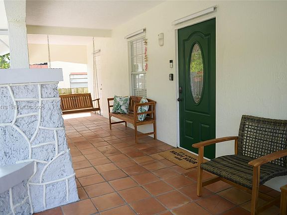 2nd image of 1274 SW 5th St