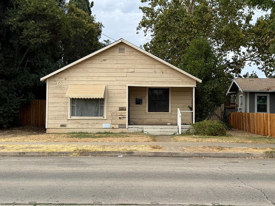 1st image of 633 Reeves Ave