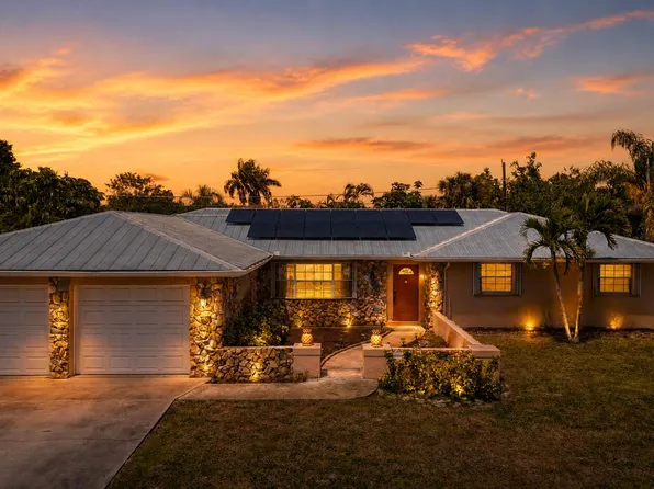 189 NE Caprona Avenue, Port St Lucie, FL 34983