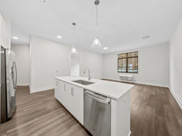 121 34th Street image 4 of 46