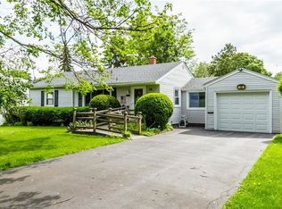 36 Cloverdale Rd, Rochester, NY 14616