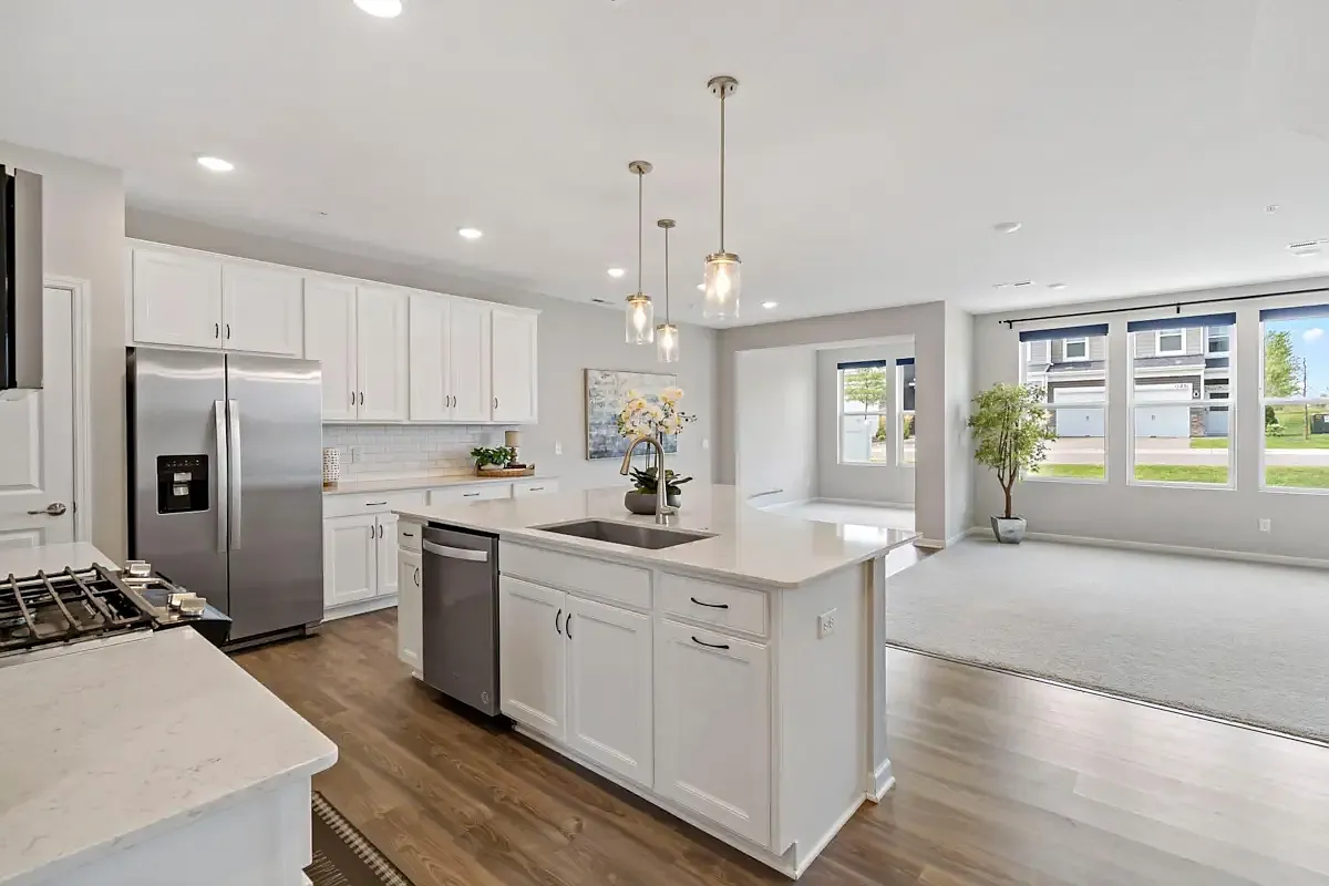 3 bed, 2000 sqft, $2,700 — Photo 3