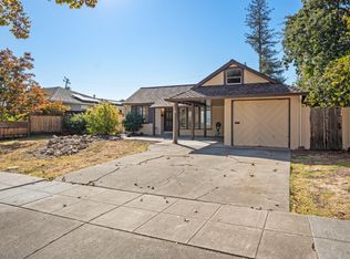 1712 Anamor St, Redwood City, CA 94061