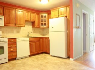 105 Tennis Plaza Rd UNIT 3, Dracut, MA 01826