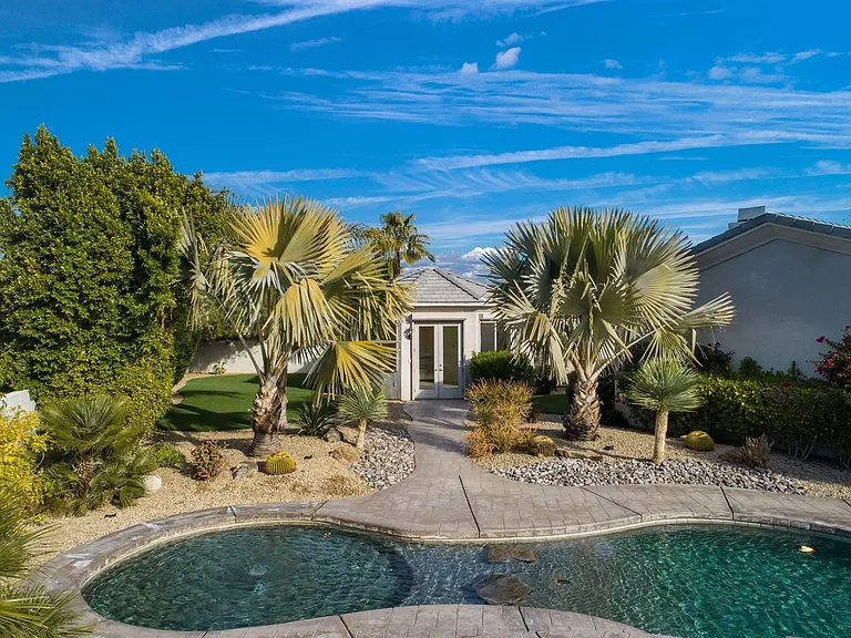 5 Chopin Ct — Photo 41