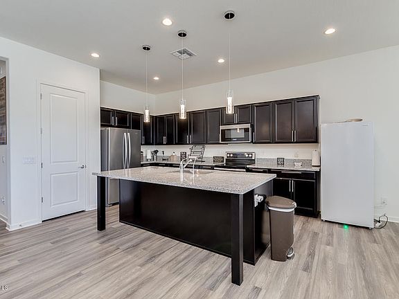 3rd image of 22757 E Calle Luna