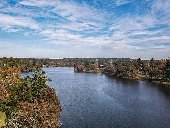 4th image of 155 Lakemont Drive