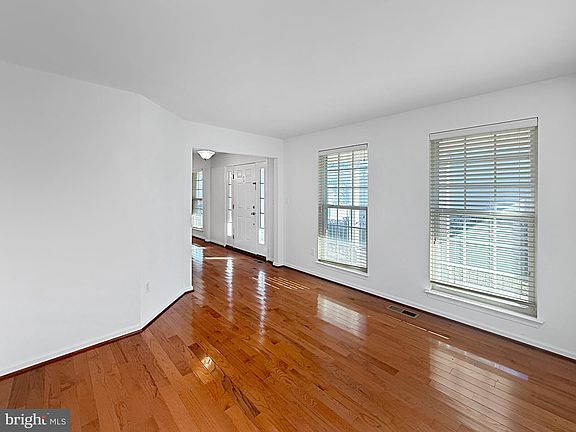 5th image of 9319 Holly Brothers Ct