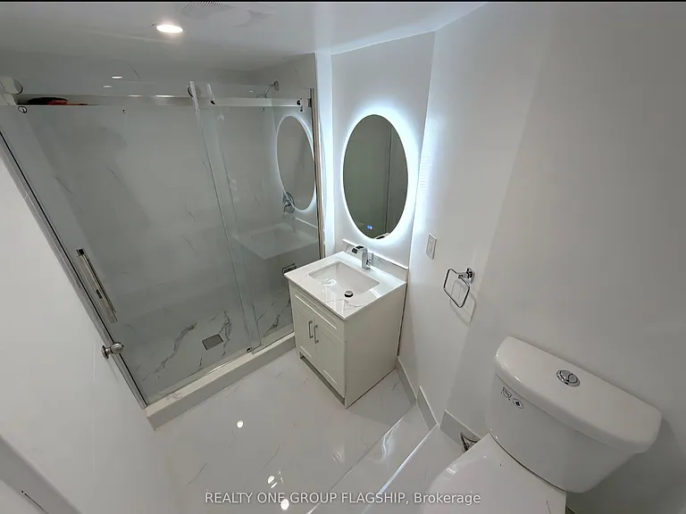 521 Thompson Rd S #1 — Photo 5