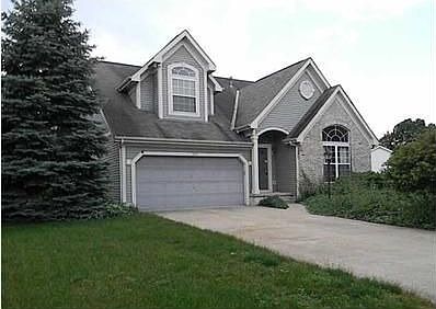 2nd image of 297 Hampton Park N